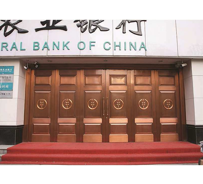 為什么銅門比木門更好